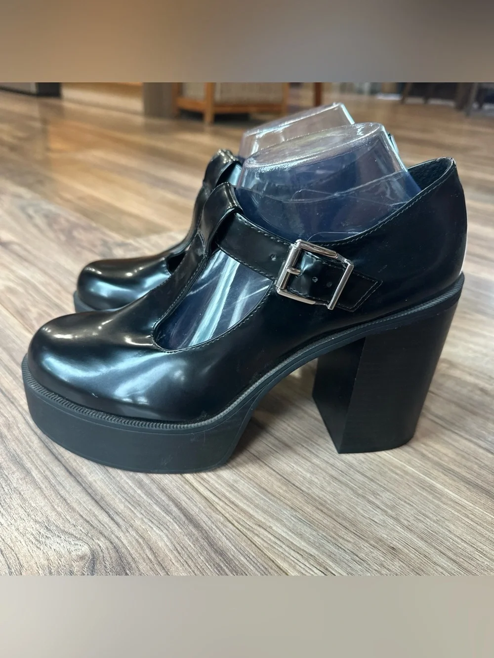 Madden Girl Roony Mary Jane t-Strap Chunky Platform Sz 10 Black Patent Y2K Style